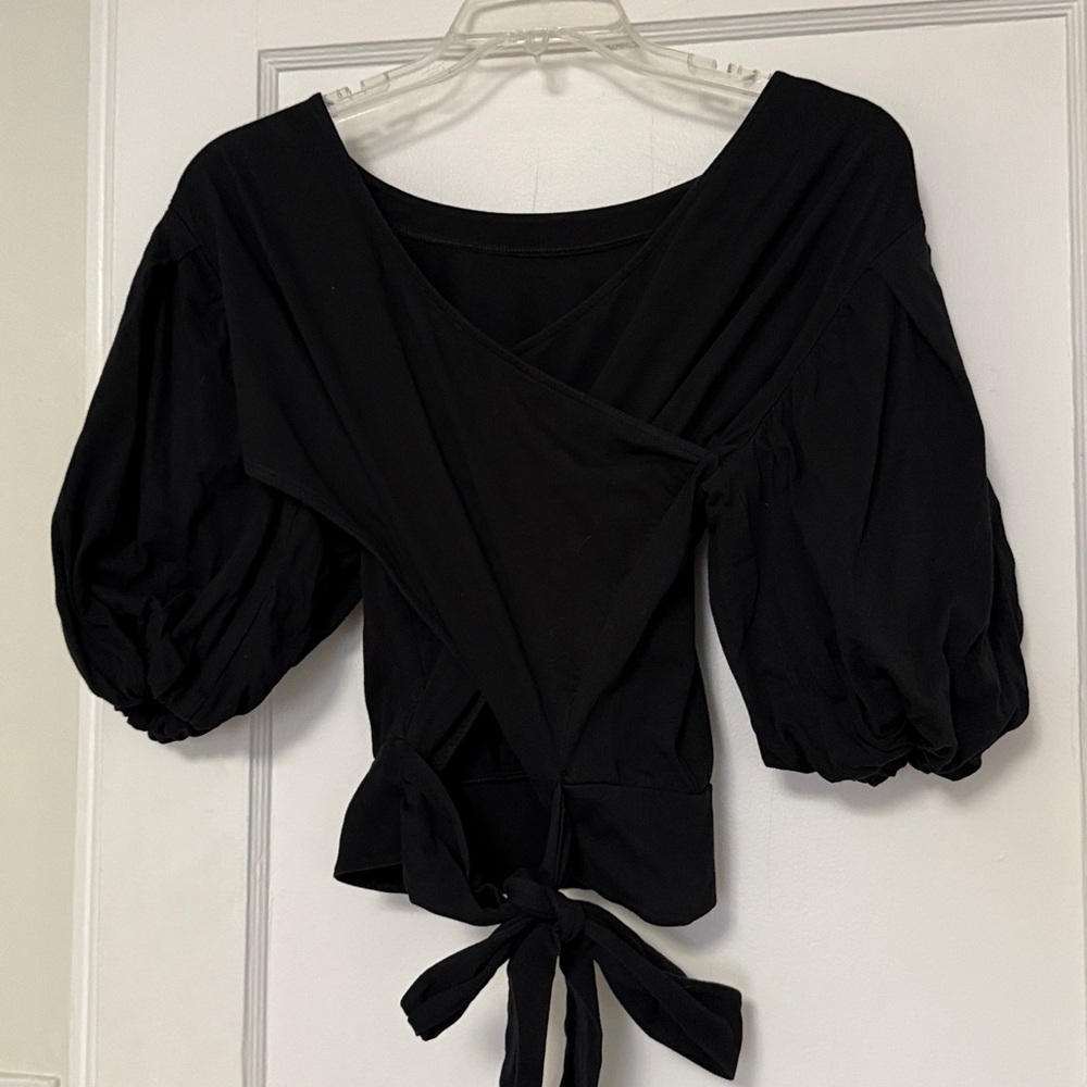 Criss-Cross Peekaboo Back Black Top